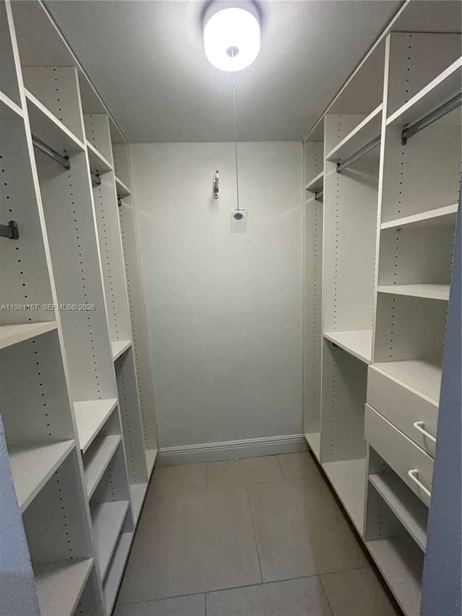 Photo of 20301 Country Club Dr  #1224, Aventura, Florida, 33180 - 