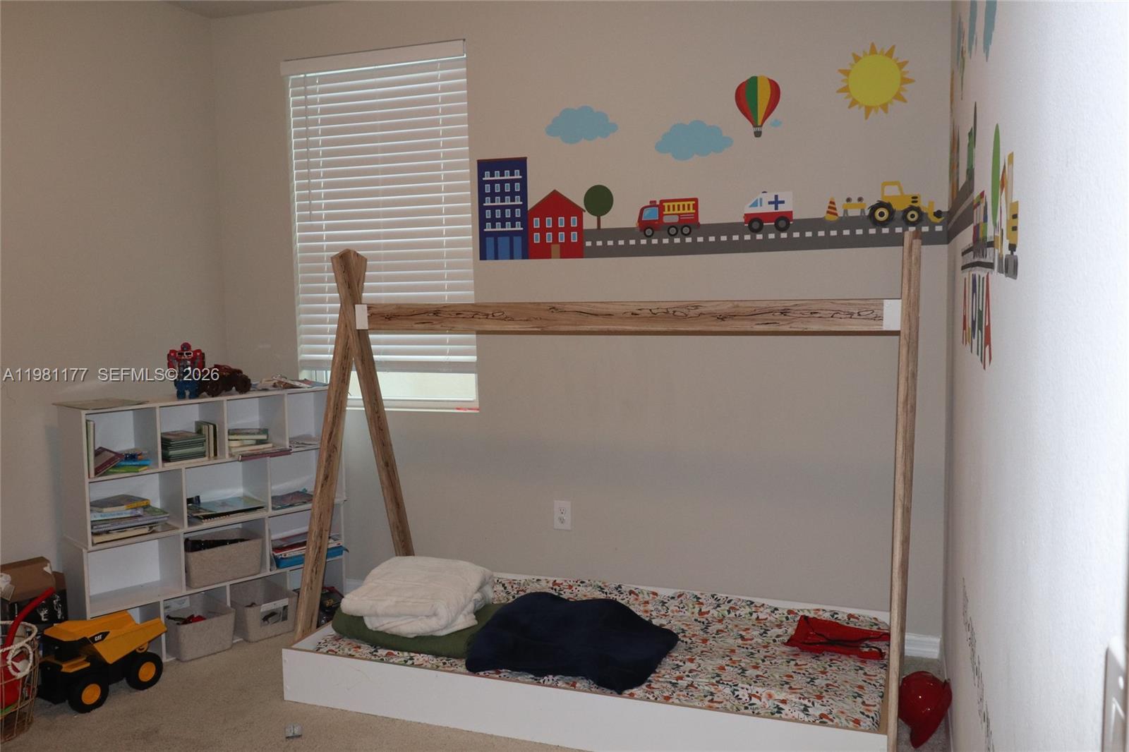 Ver detalles 920 4 / 2 1846 sq. ft. $ 2026-03-11 0 foto