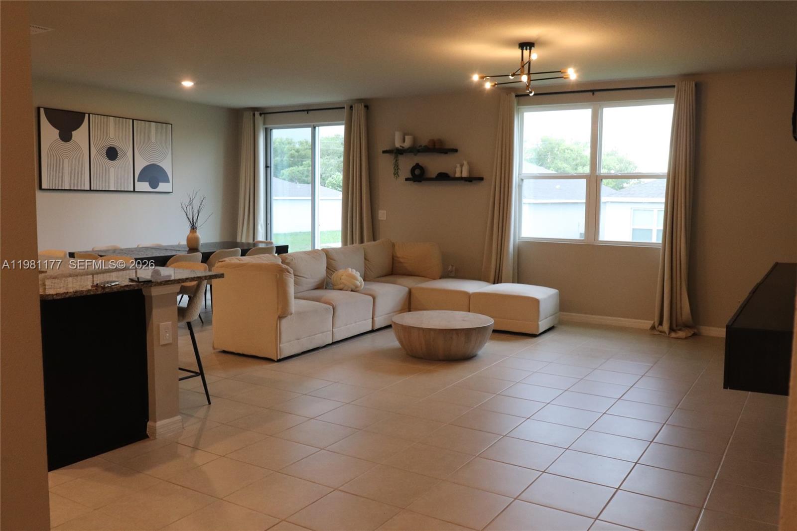 Ver detalles 920 4 / 2 1846 sq. ft. $ 2026-03-11 0 foto