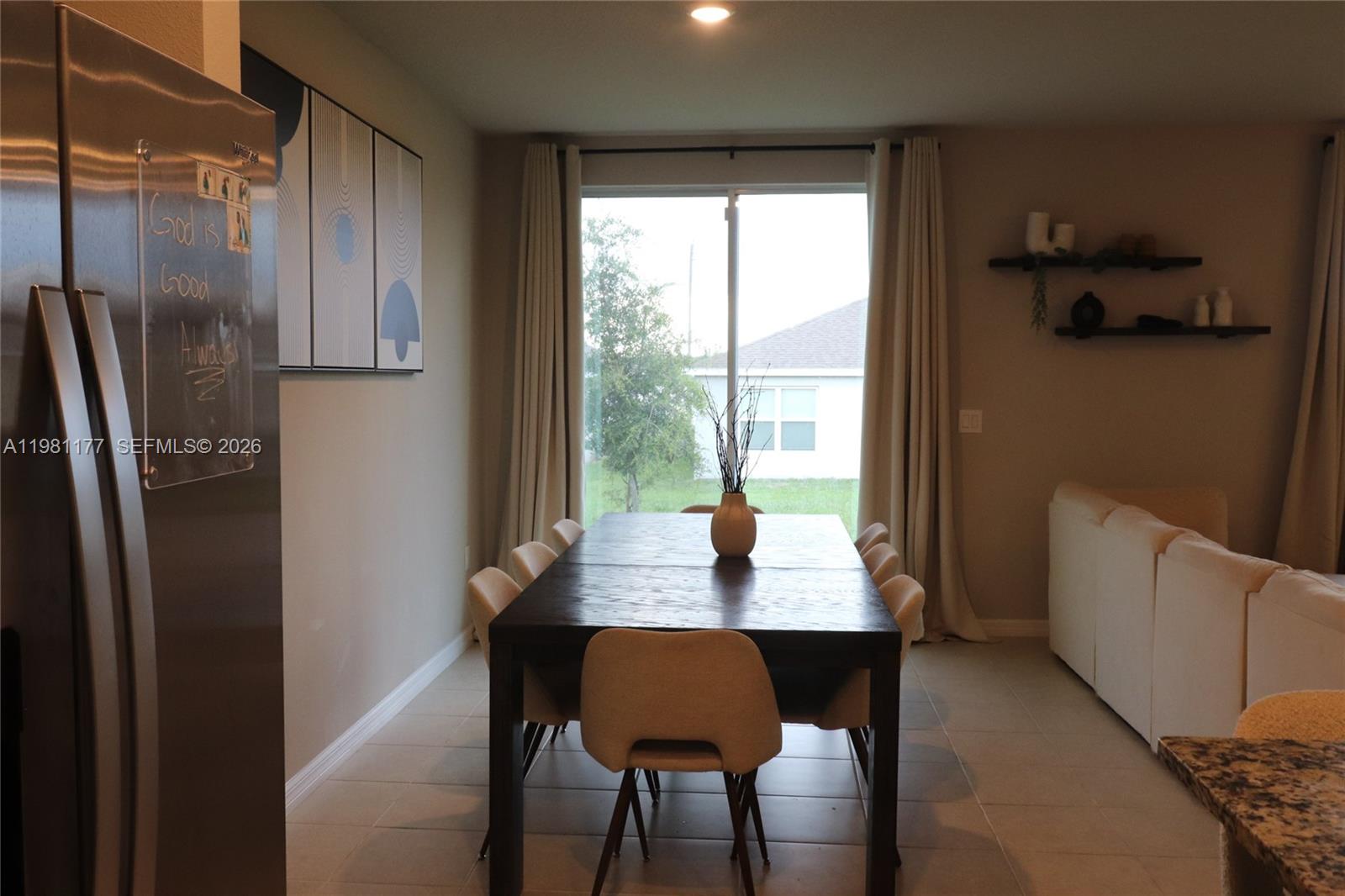 Ver detalles 920 4 / 2 1846 sq. ft. $ 2026-03-11 0 foto