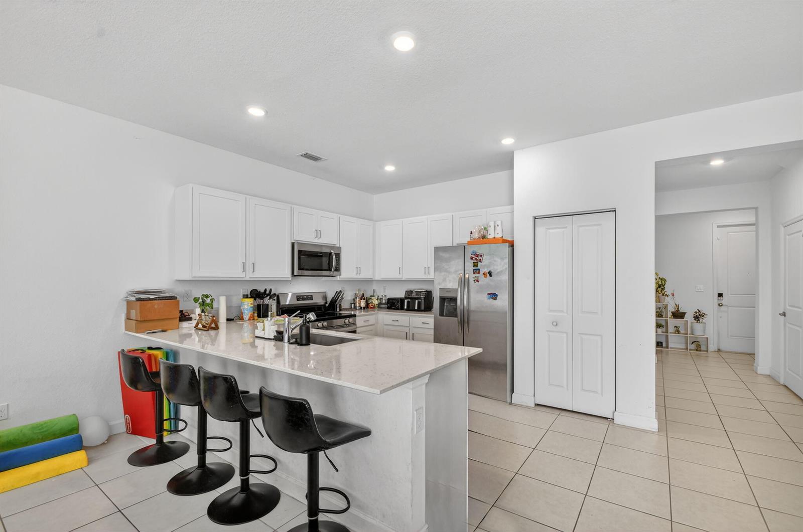 Ver detalles 4326 4 / 1851 sq. ft. $ 2026-05-20 0 foto