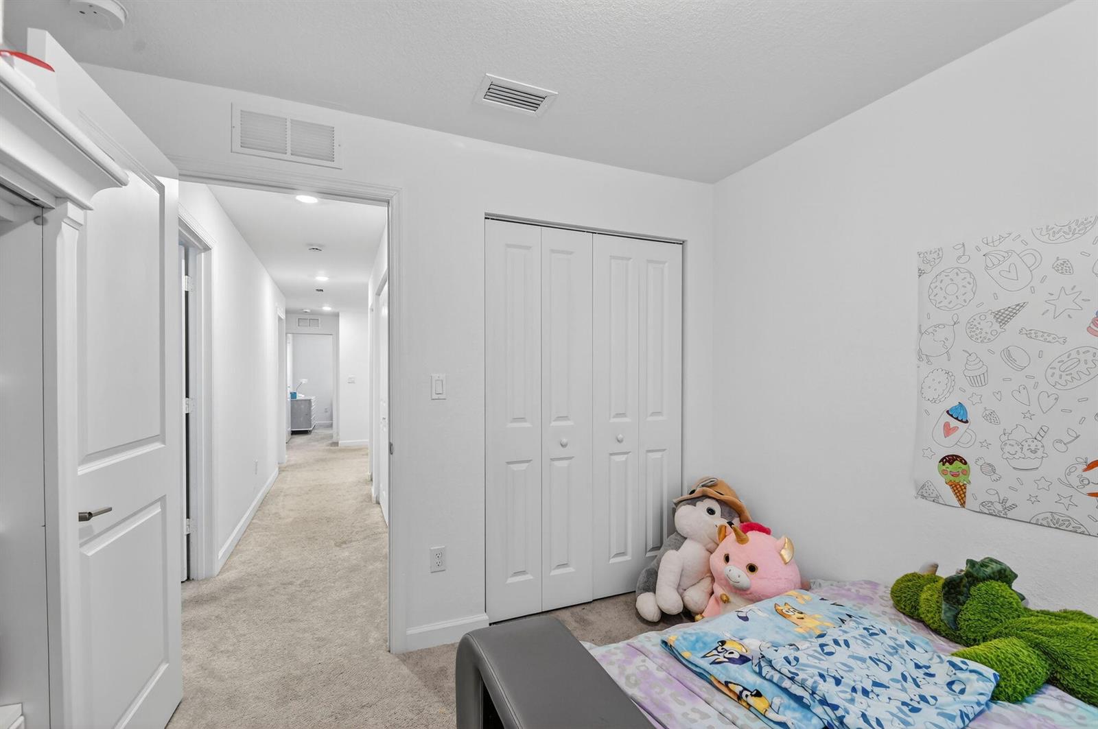 Ver detalles 4326 4 / 1851 sq. ft. $ 2026-05-20 0 foto