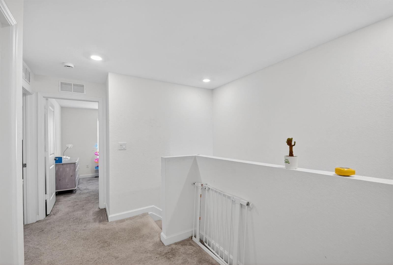 Ver detalles 4326 4 / 1851 sq. ft. $ 2026-05-20 0 foto