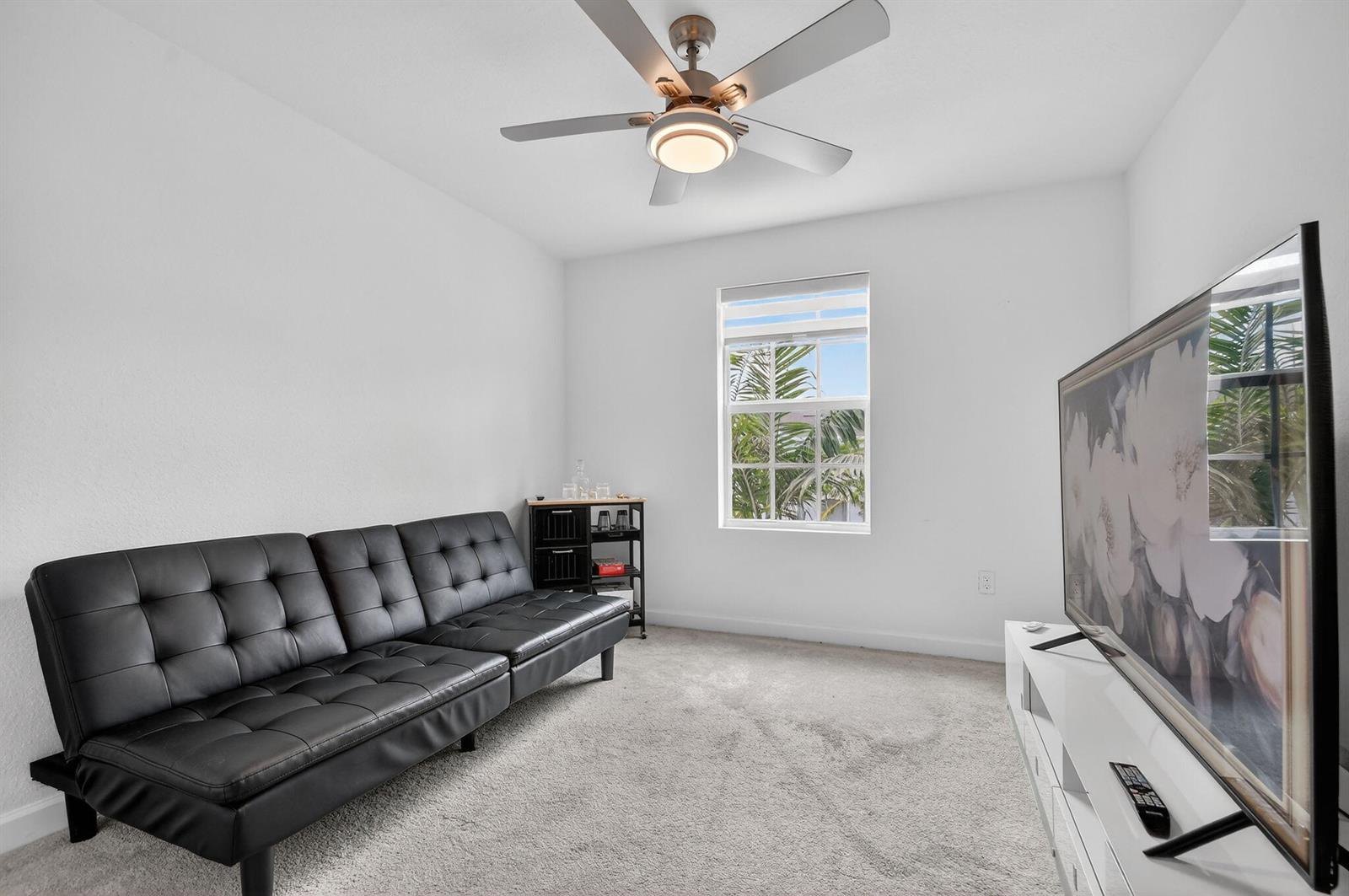 Ver detalles 4326 4 / 1851 sq. ft. $ 2026-05-20 0 foto