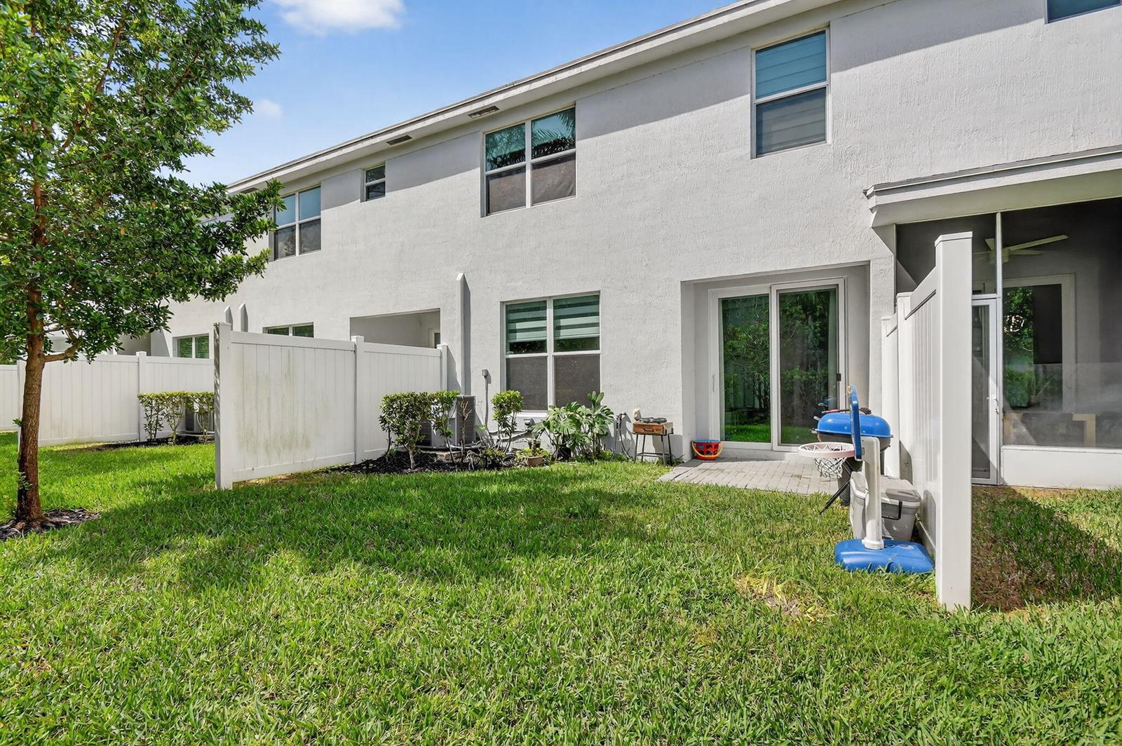 Ver detalles 4326 4 / 1851 sq. ft. $ 2026-05-20 0 foto