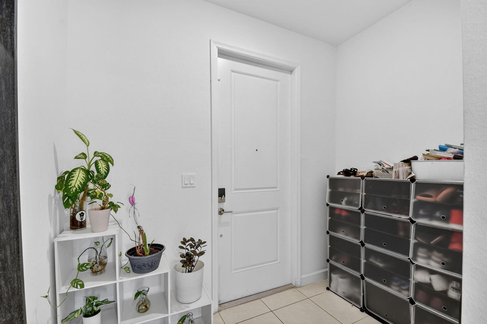 Ver detalles 4326 4 / 1851 sq. ft. $ 2026-05-20 0 foto