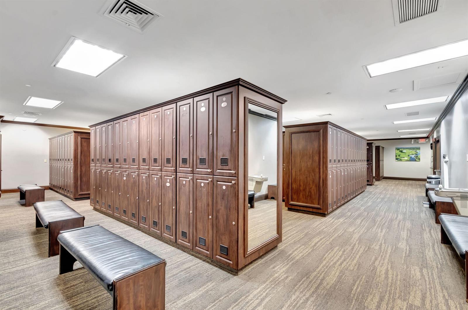 Ver detalles 4326 4 / 1851 sq. ft. $ 2026-05-20 0 foto