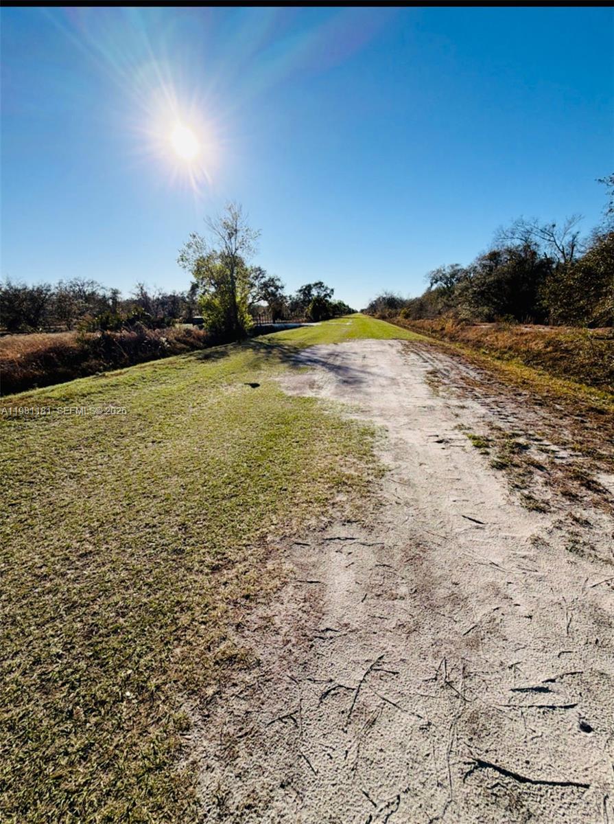 Подробнее / кв.футов $ 2026-03-11 0 Фото