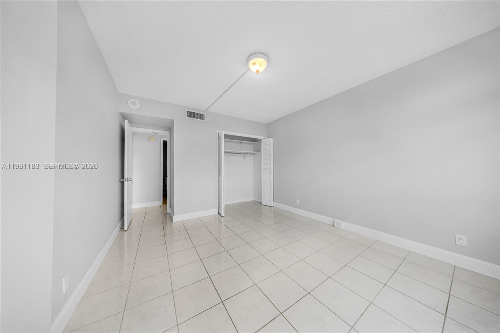 See details 200 2 / 2 1284 sq. ft. $ 2026-03-11 0 Photo