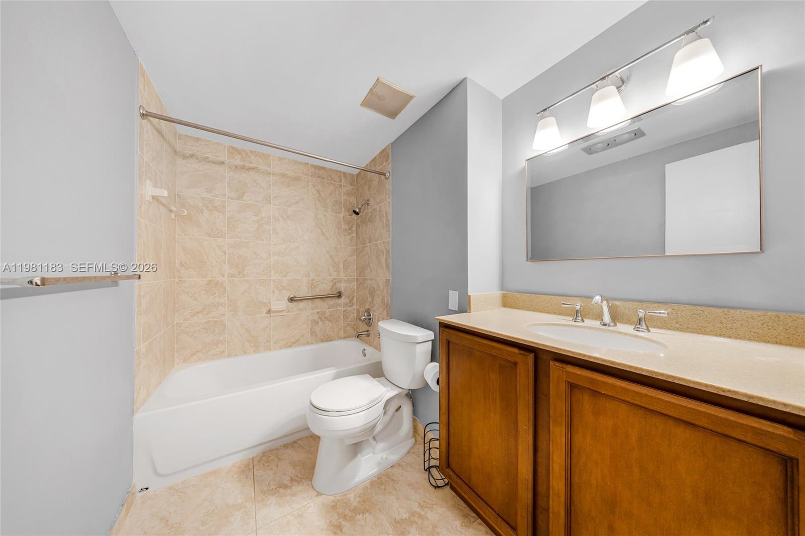 See details 200 2 / 2 1284 sq. ft. $ 2026-03-11 0 Photo