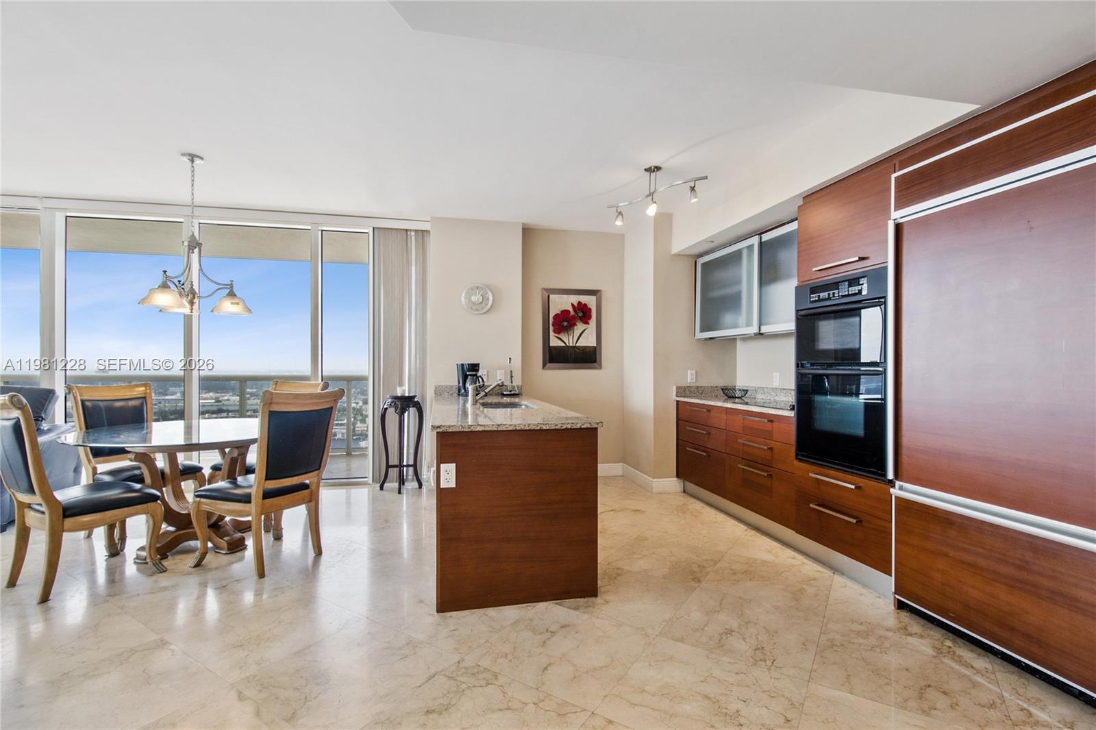 4606 2 / 2 1458 sq. ft. $ 2026-03-11 0 foto