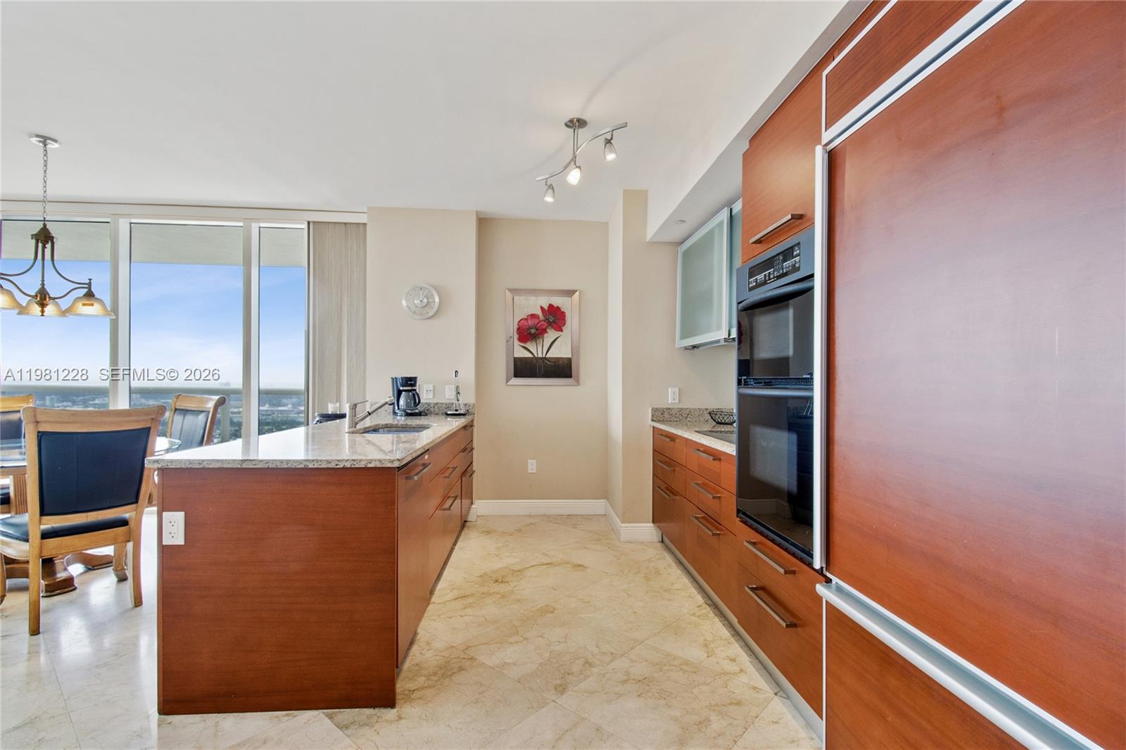 4606 2 / 2 1458 sq. ft. $ 2026-03-11 0 foto