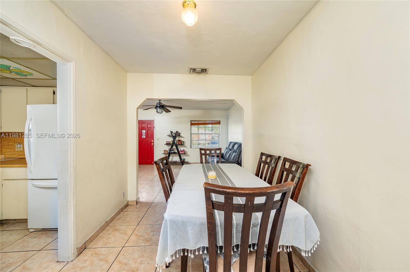 2610-2612  /   sq. ft. $ 2026-03-11 0 foto