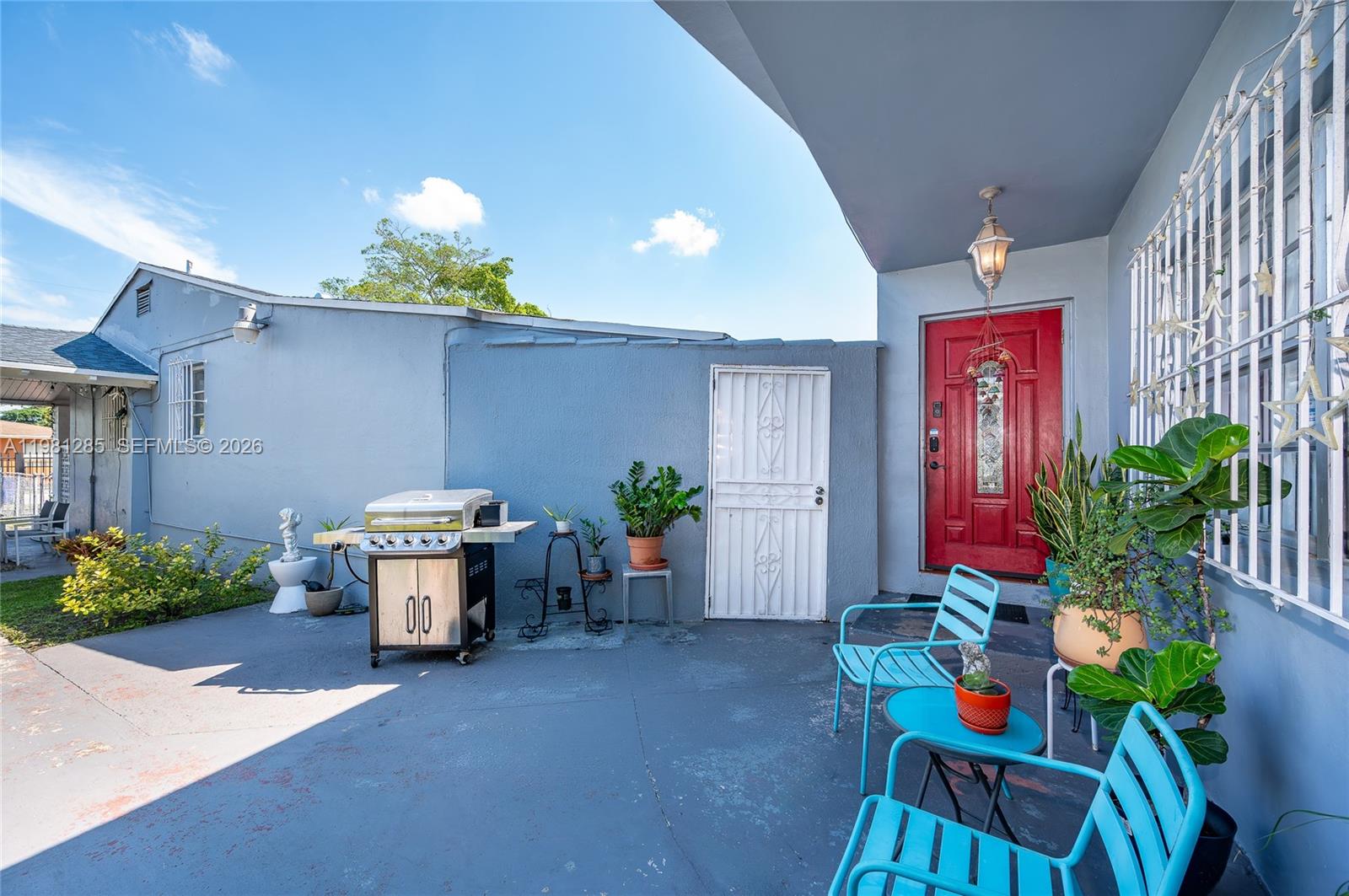 2610-2612  /   sq. ft. $ 2026-03-11 0 foto