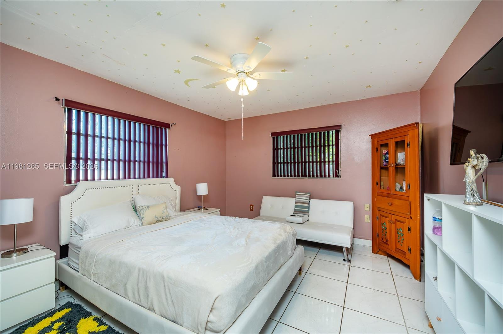 2610-2612  /   sq. ft. $ 2026-03-11 0 foto