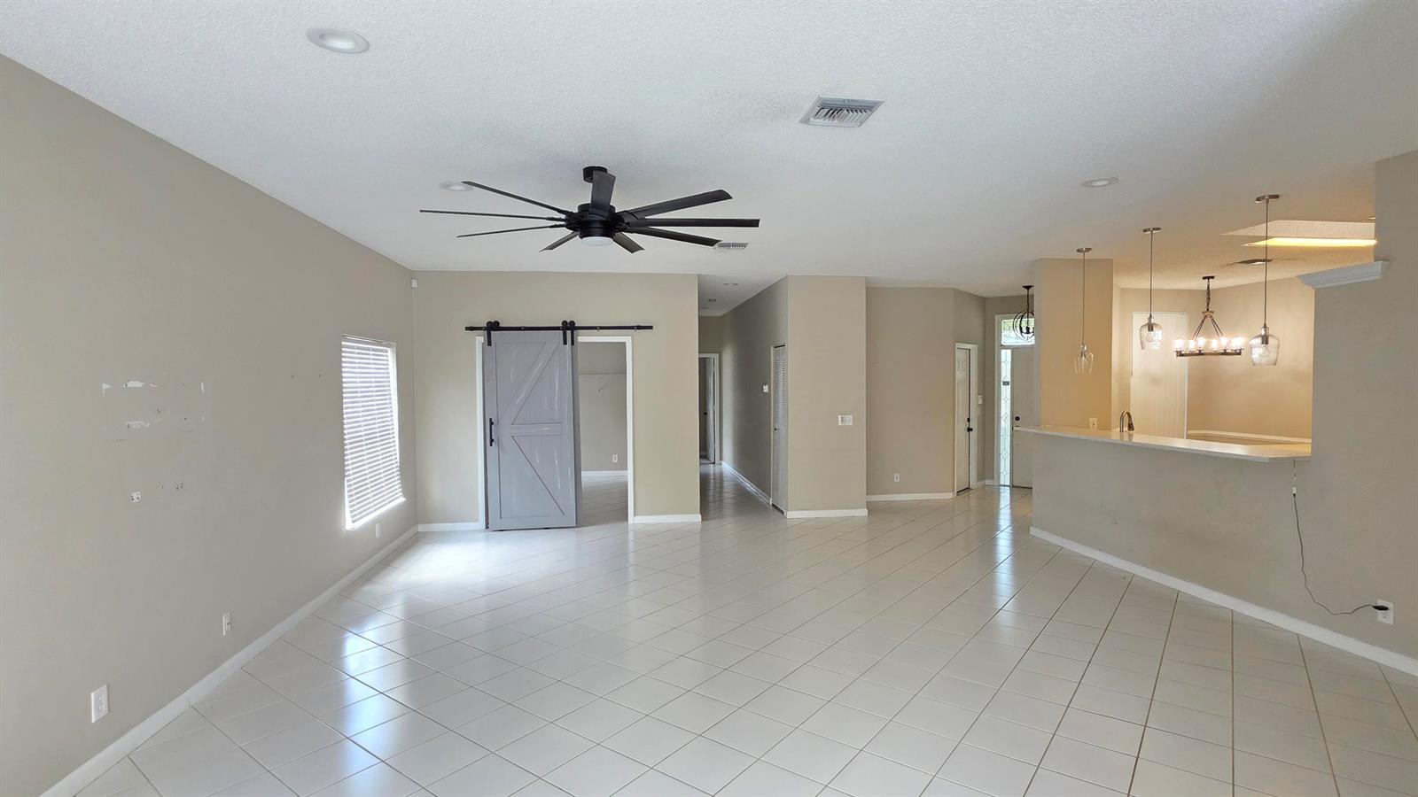 7769 2 / 2 1868 sq. ft. $ 2026-06-10 0 Photo