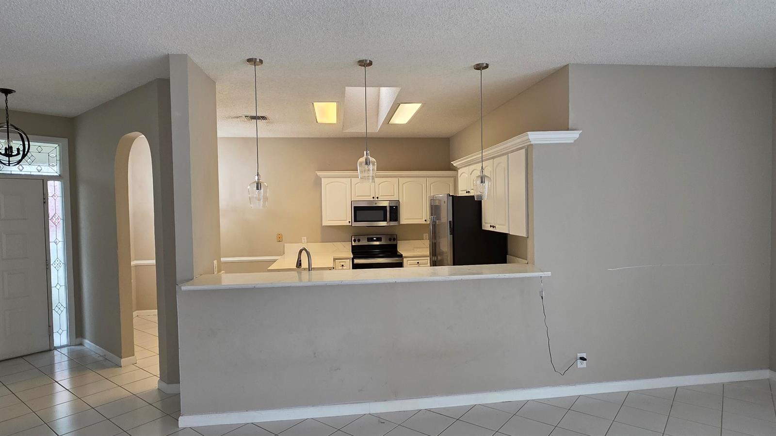 7769 2 / 2 1868 sq. ft. $ 2026-06-10 0 Photo