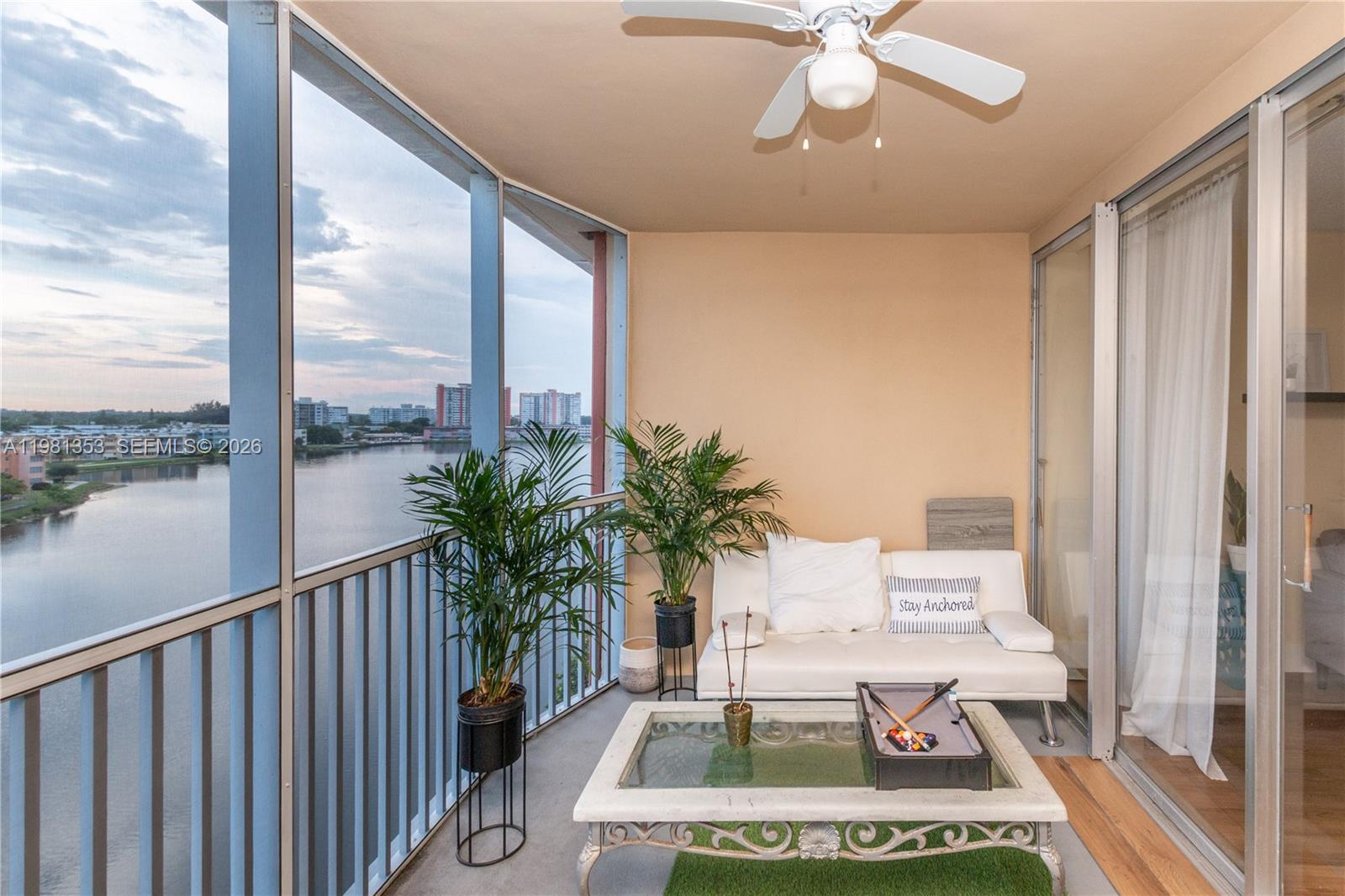 Подробнее 827-4 2 / 2 1317 кв.футов $ 2026-03-11 0 Фото