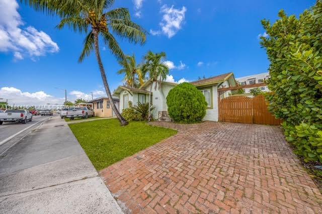 Подробнее / кв.футов $ 2026-03-12 0 Фото