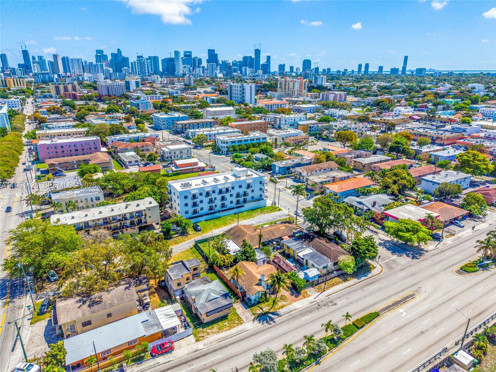   /   кв.футов $ 2026-03-12 0 Фото