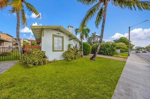   /   кв.футов $ 2026-03-12 0 Фото