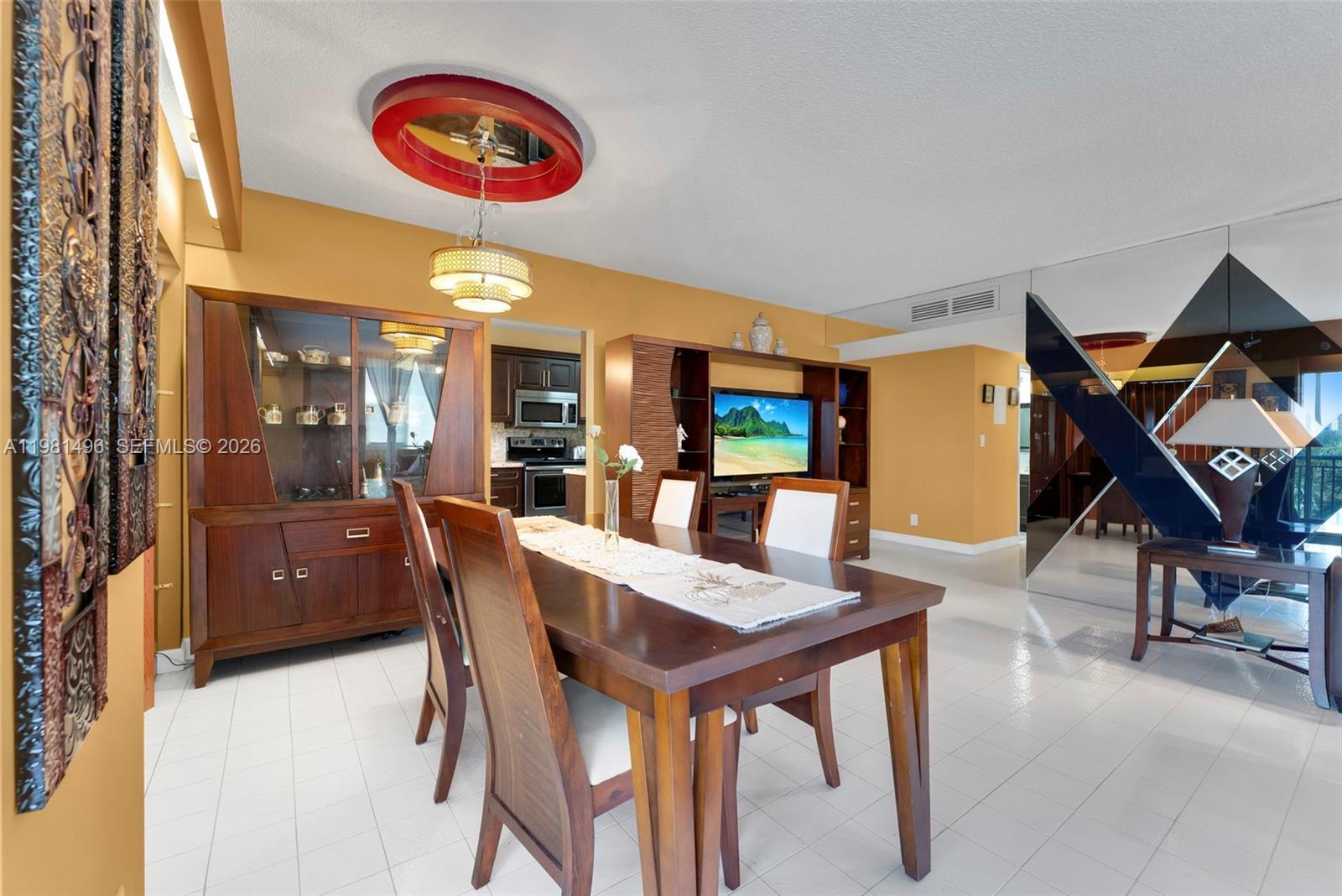 Ver detalles 412 2 / 2 1501 sq. ft. $ 2026-03-12 0 foto