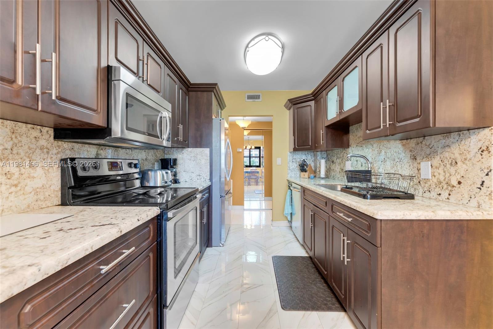 Ver detalles 412 2 / 2 1501 sq. ft. $ 2026-03-12 0 foto