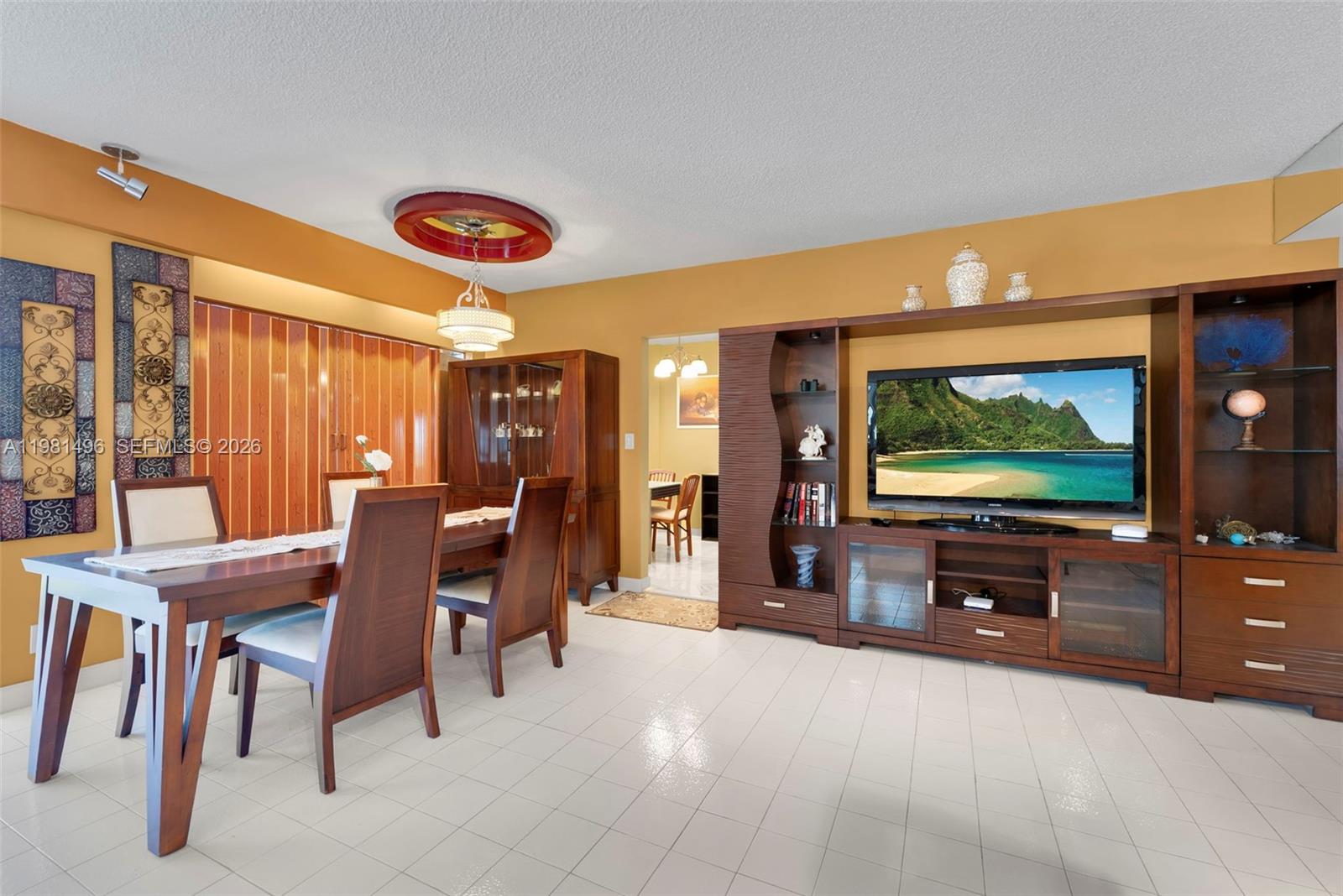 Ver detalles 412 2 / 2 1501 sq. ft. $ 2026-03-12 0 foto