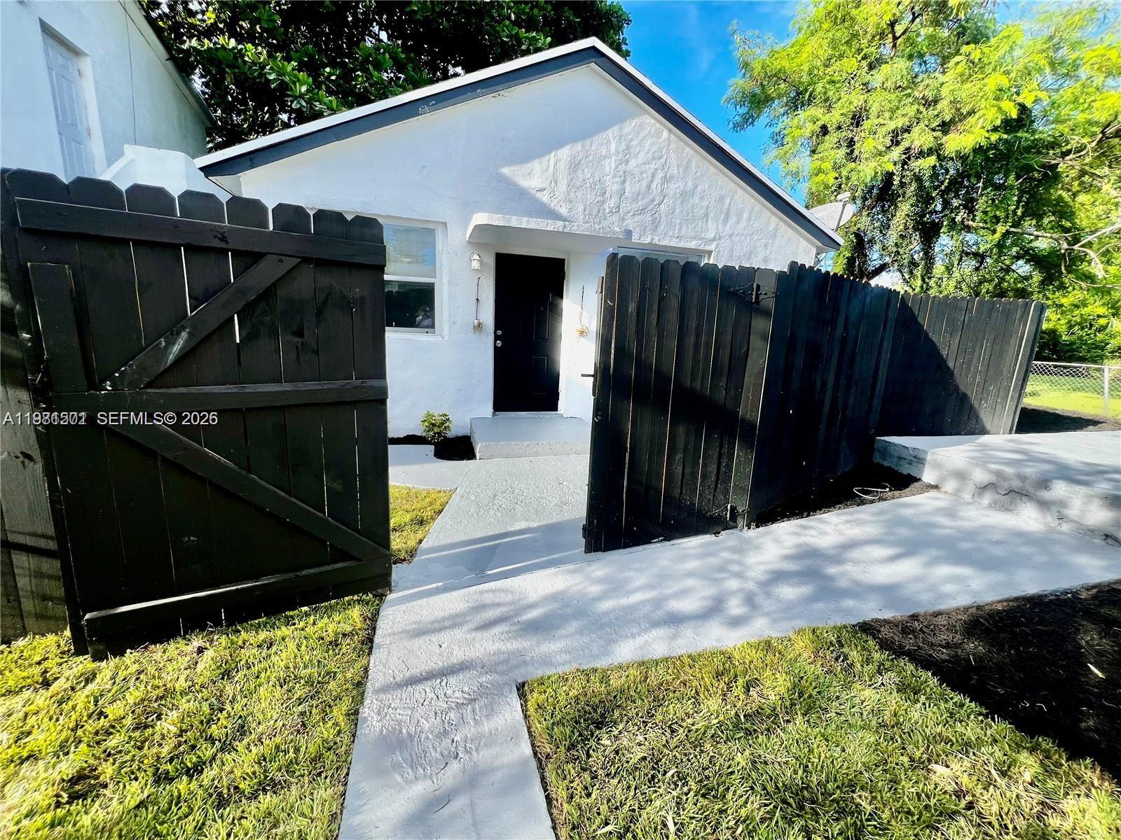 Ver detalles / 2033 sq. ft. $ 2026-03-12 0 foto