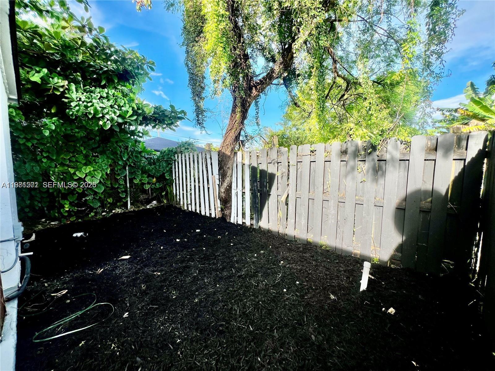 Ver detalles / 2033 sq. ft. $ 2026-03-12 0 foto