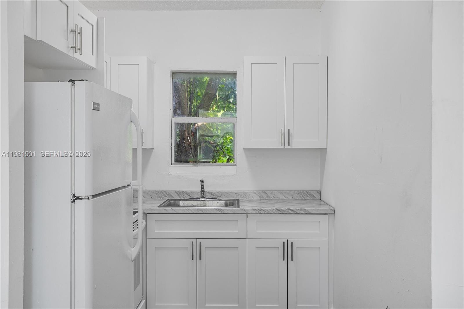 Ver detalles / 2033 sq. ft. $ 2026-03-12 0 foto