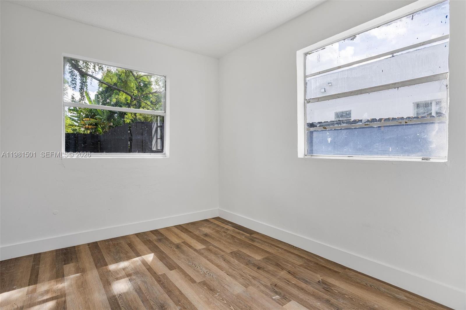 Ver detalles / 2033 sq. ft. $ 2026-03-12 0 foto