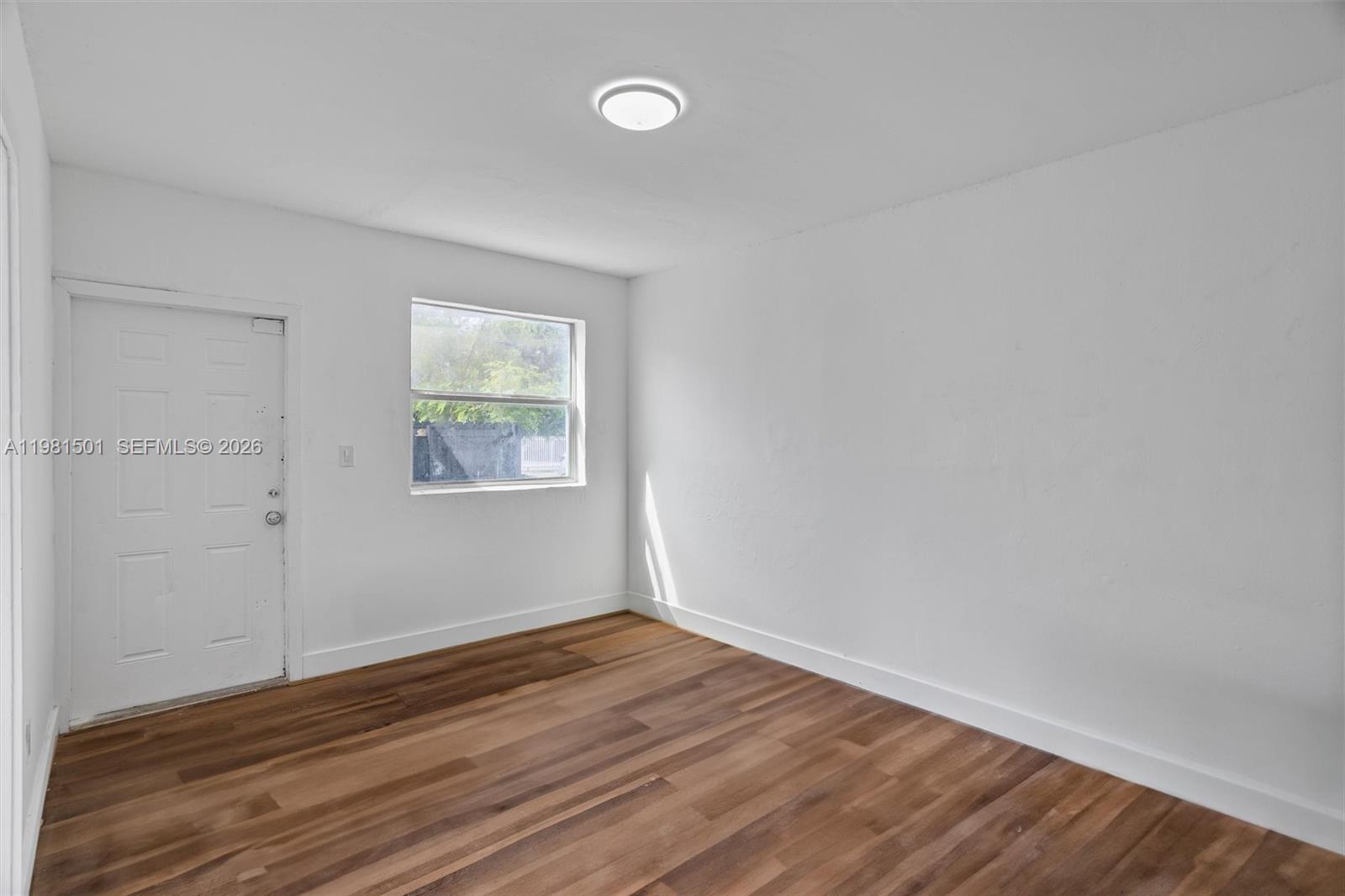 Ver detalles / 2033 sq. ft. $ 2026-03-12 0 foto