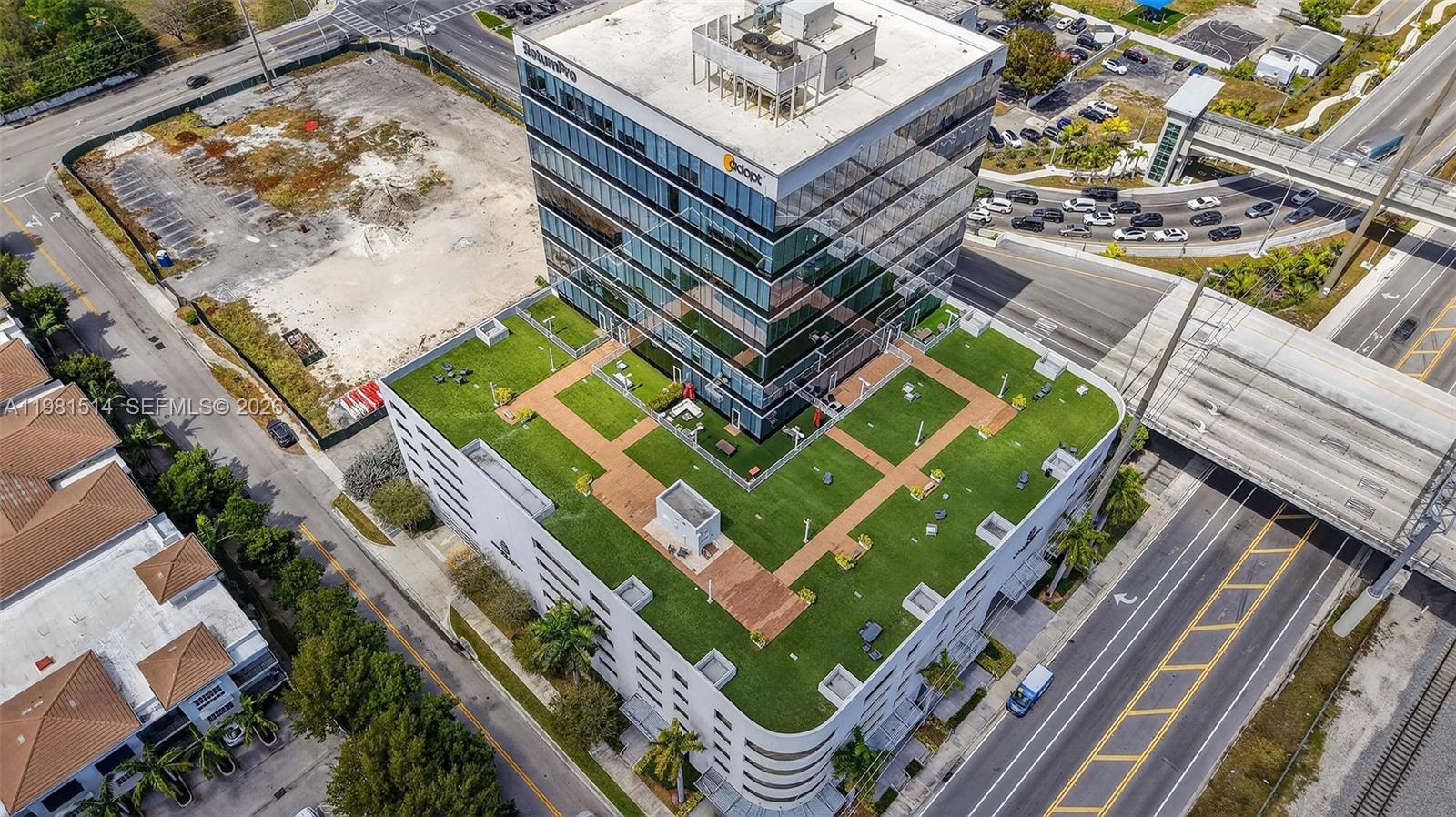   /   sq. ft. $ 2026-03-15 0 foto