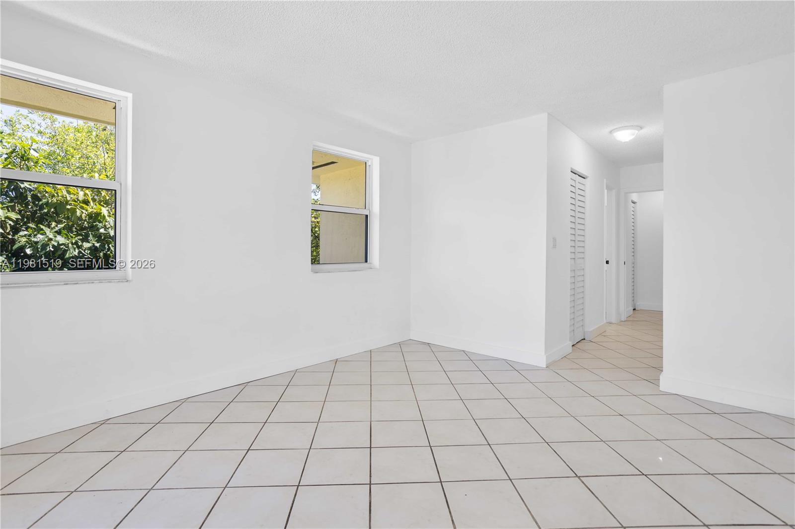   /  4350 sq. ft. $ 2026-03-12 0 foto