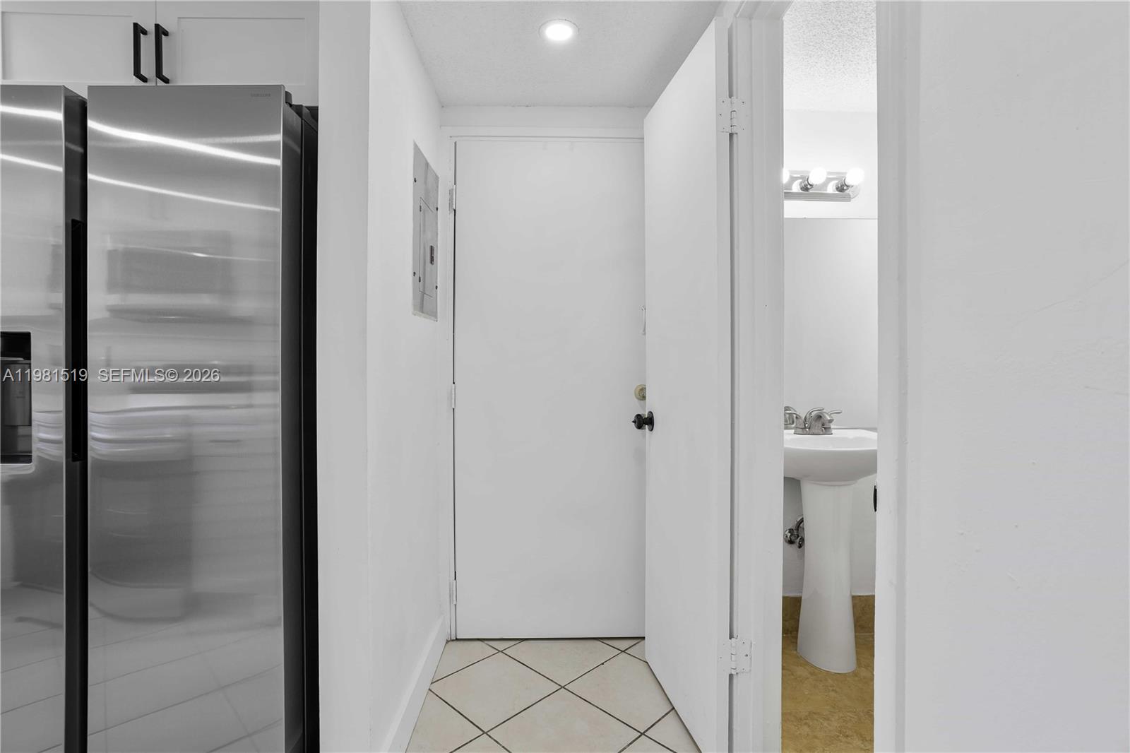   /  4350 sq. ft. $ 2026-03-12 0 foto