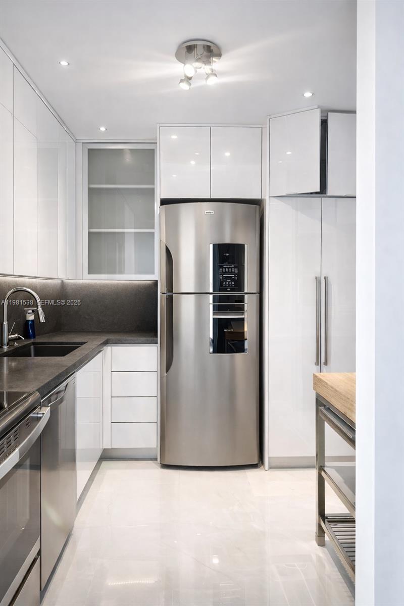 Photo of 3731 Country Club Dr  #622, Aventura, Florida, 33180 - 