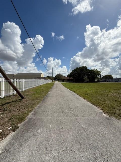 Ver detalles / sq. ft. $ 2026-03-12 0 foto