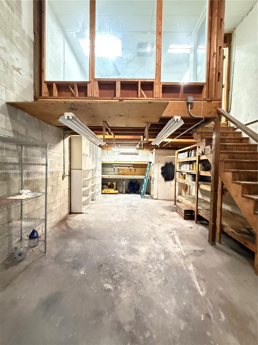 414  /   sq. ft. $ 2026-03-12 0 foto