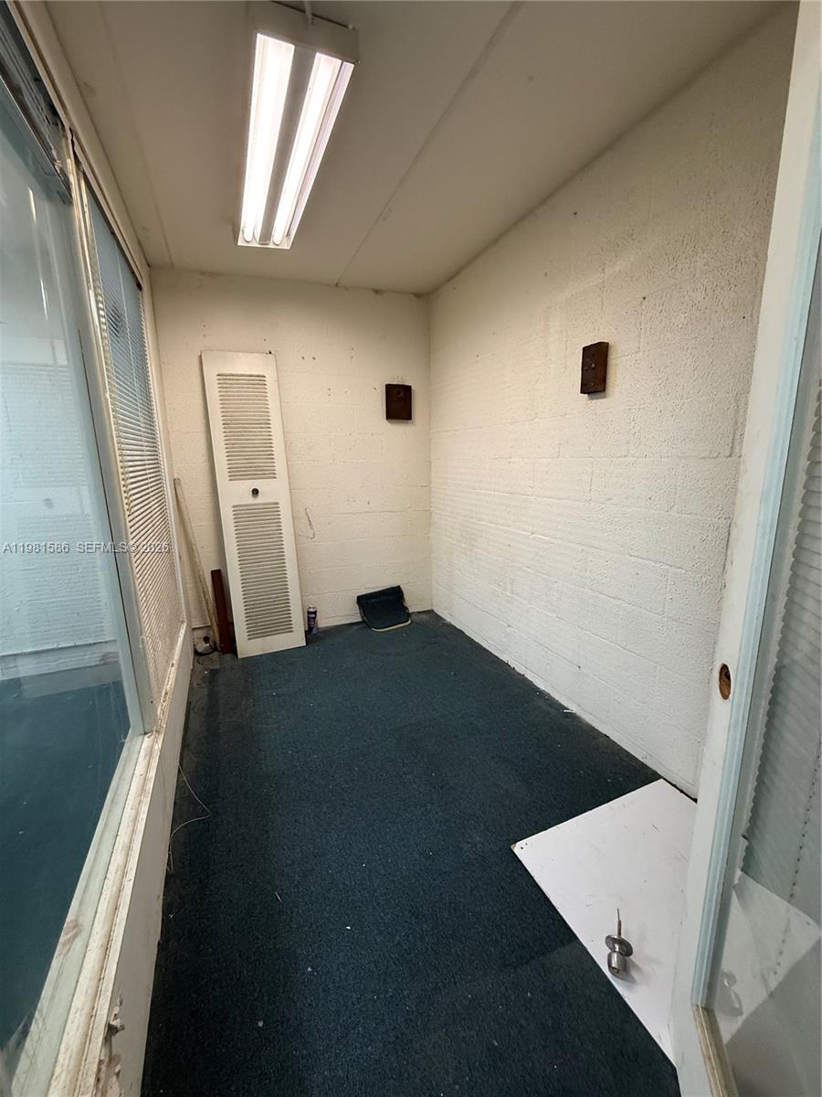 414  /   sq. ft. $ 2026-03-12 0 foto