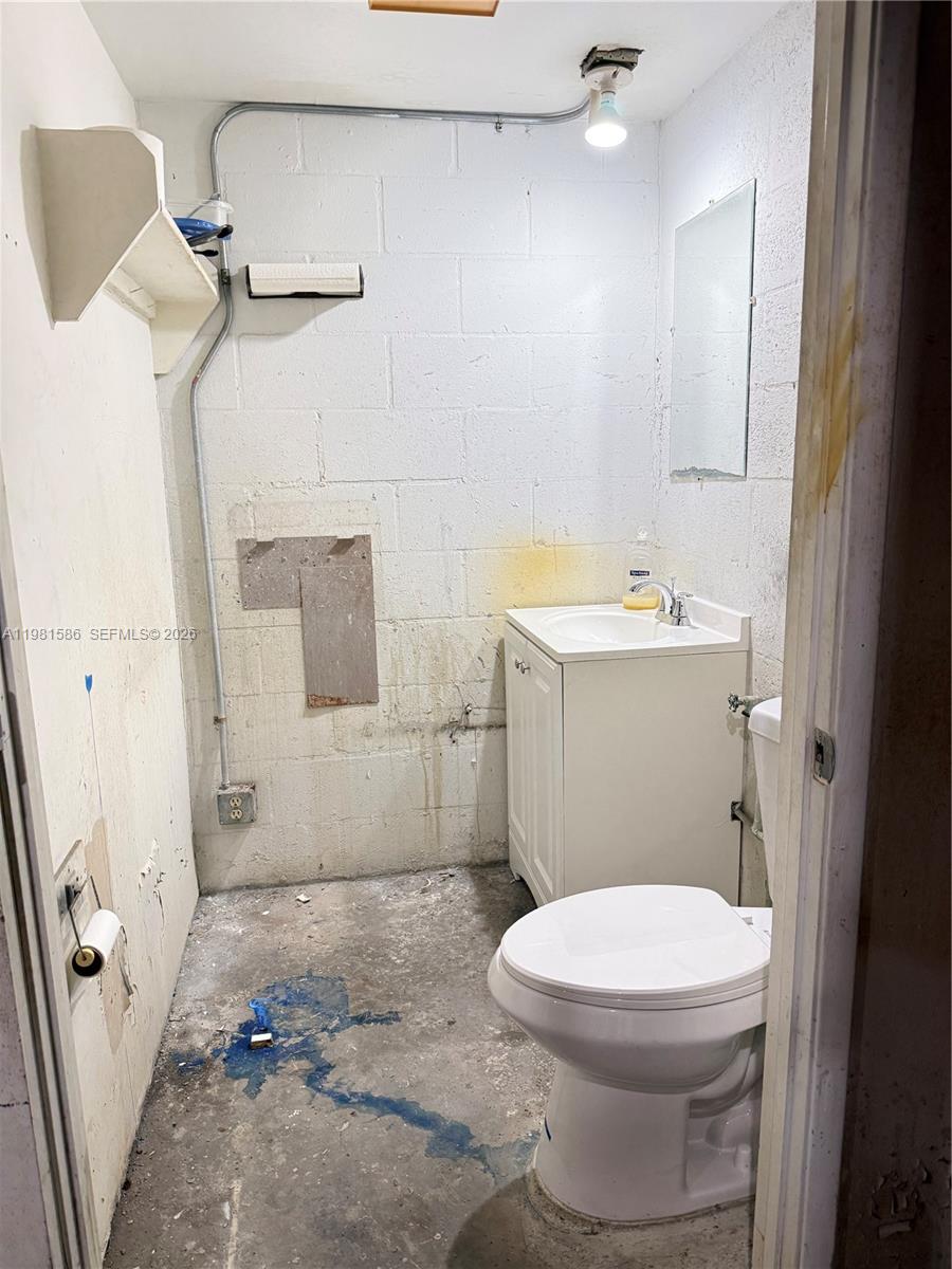 414  /   sq. ft. $ 2026-03-12 0 foto