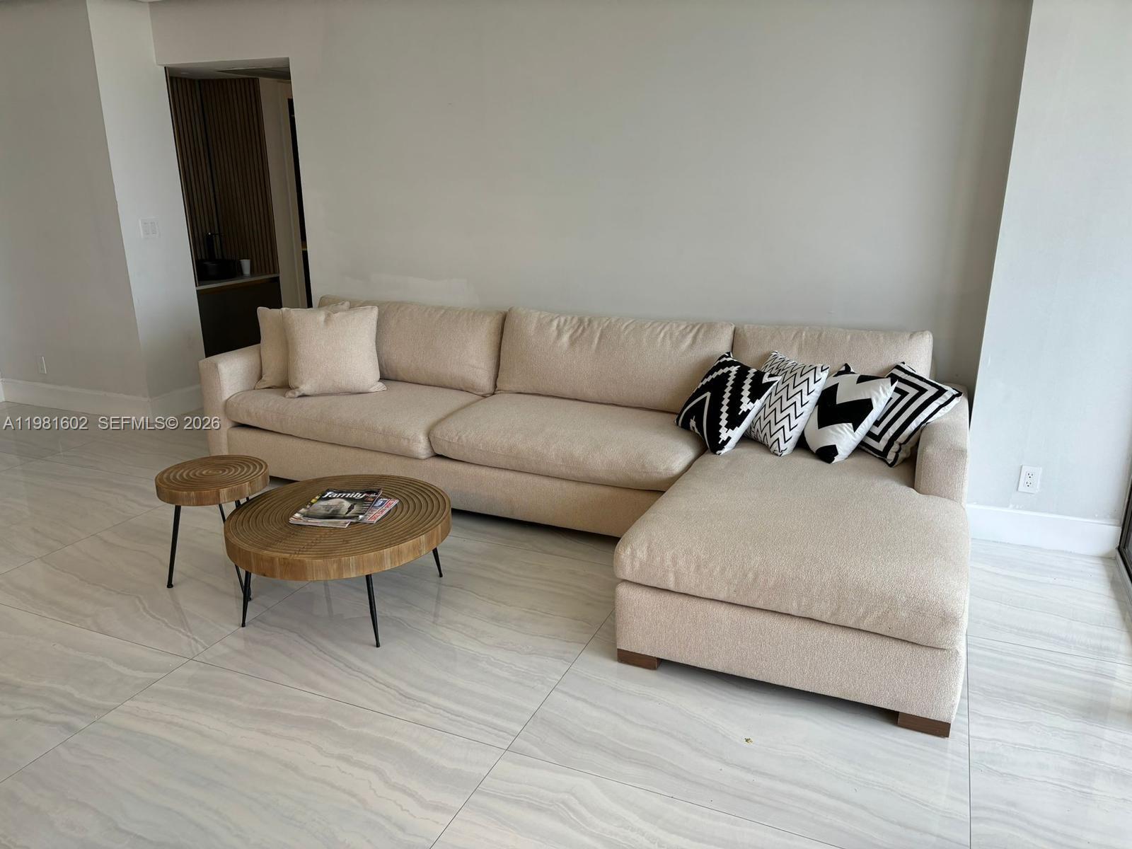 Photo of 19355 Turnberry Way  #5L, Aventura, Florida, 33180 - 