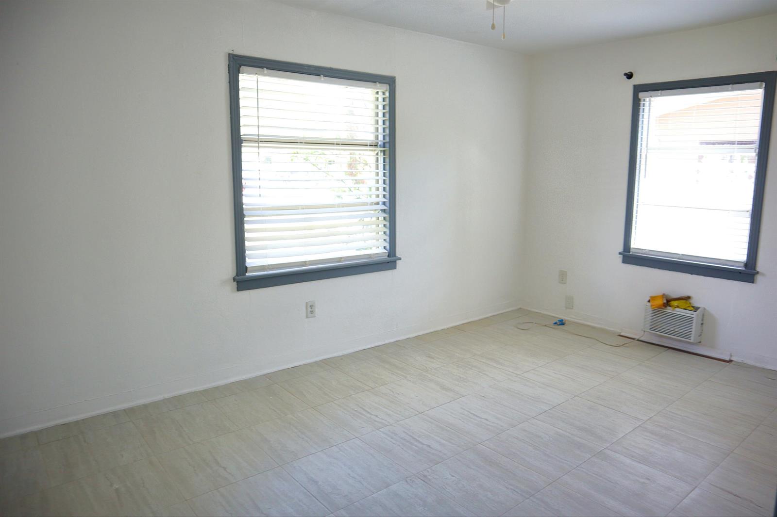   / 0 1734 sq. ft. $ 2026-06-21 0 foto