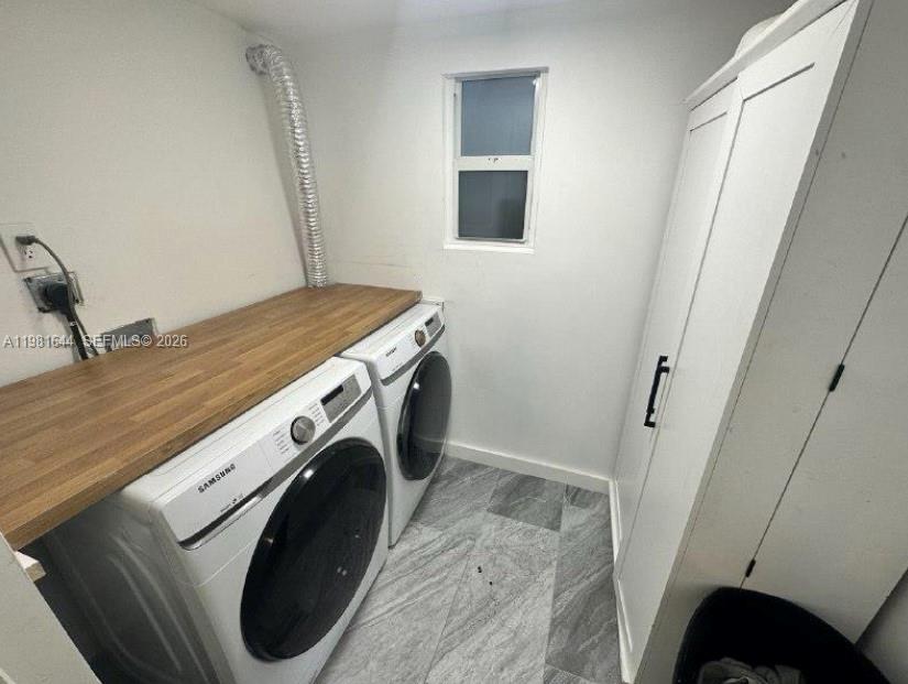   /  2164 sq. ft. $ 2026-03-12 0 foto