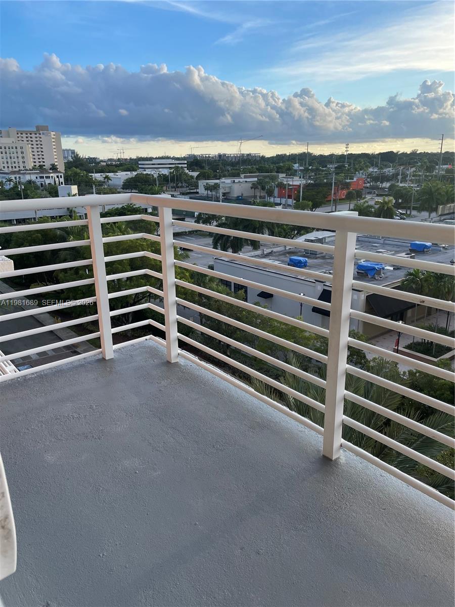 Photo of 2775 187th St  #607, Aventura, Florida, 33180 - 