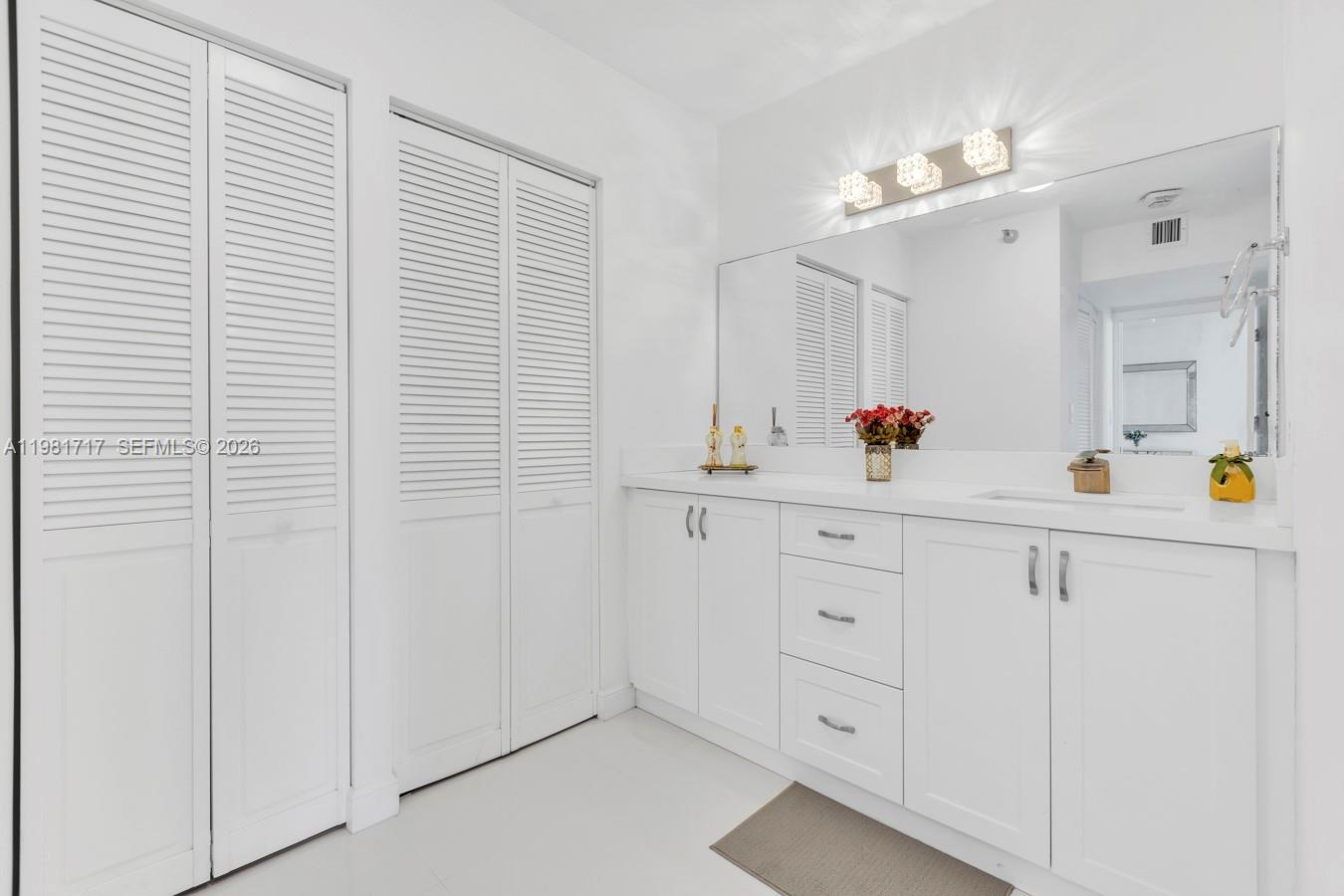 Photo of 20515 Country Club Dr  #2242, Aventura, Florida, 33180 - 