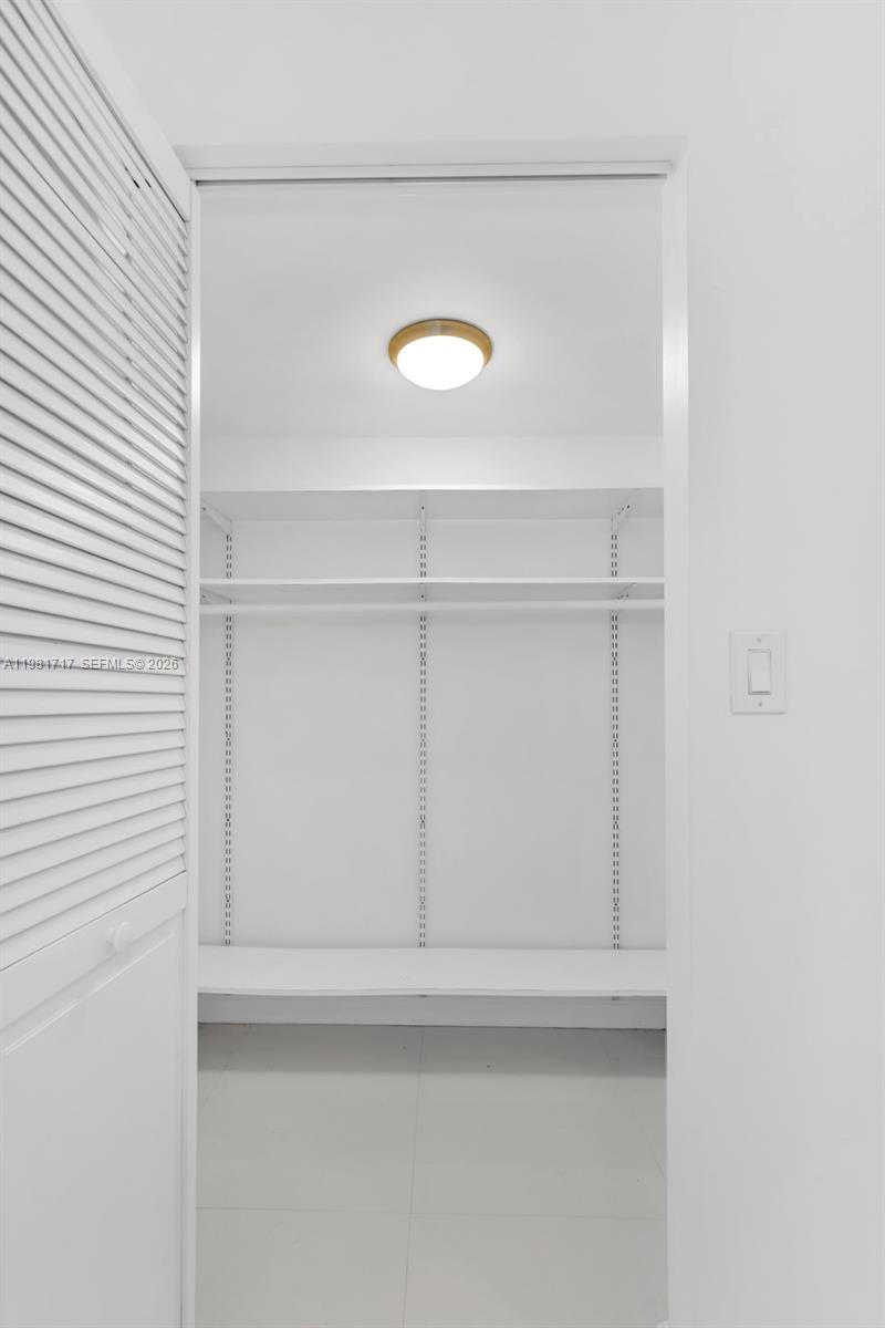 Photo of 20515 Country Club Dr  #2242, Aventura, Florida, 33180 - 