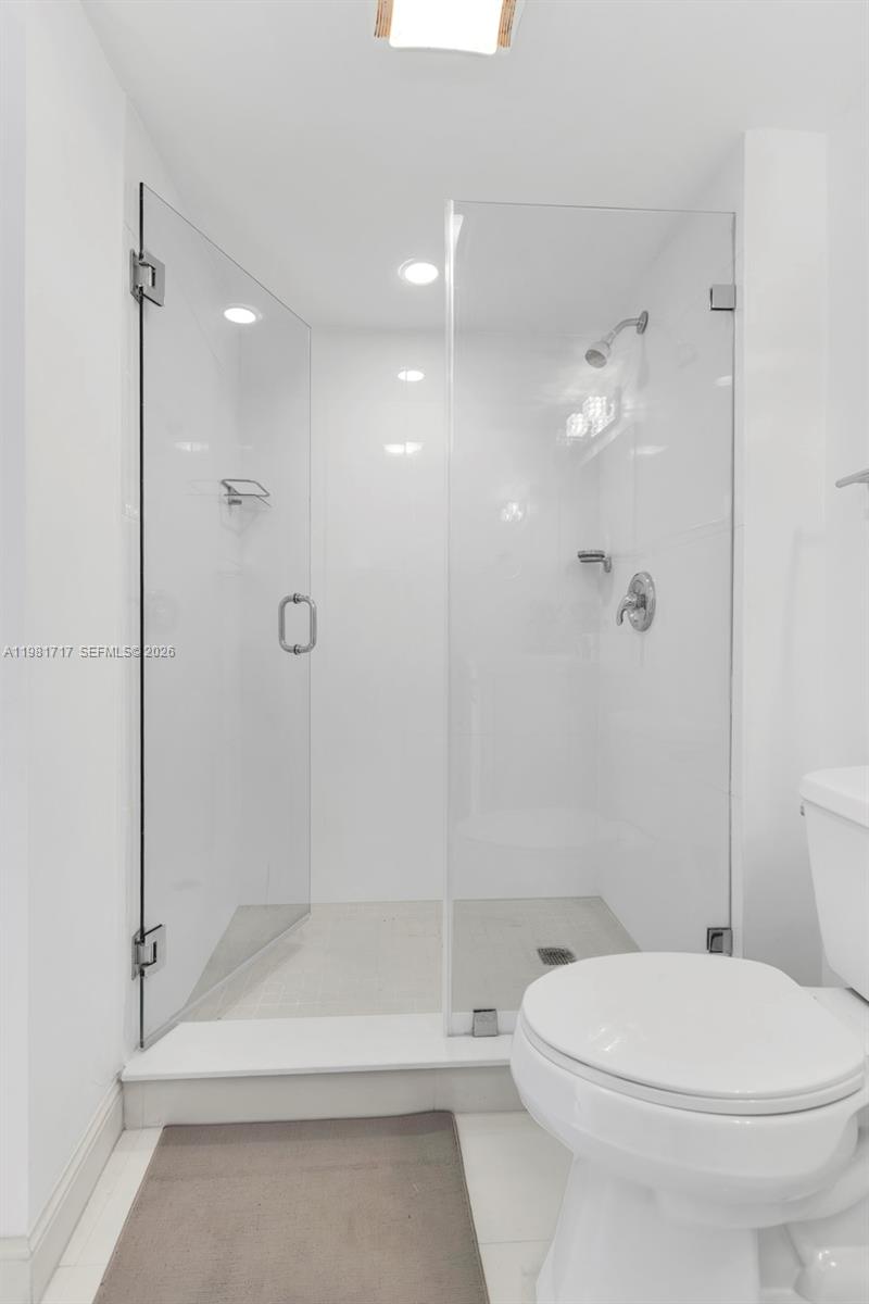 Photo of 20515 Country Club Dr  #2242, Aventura, Florida, 33180 - 