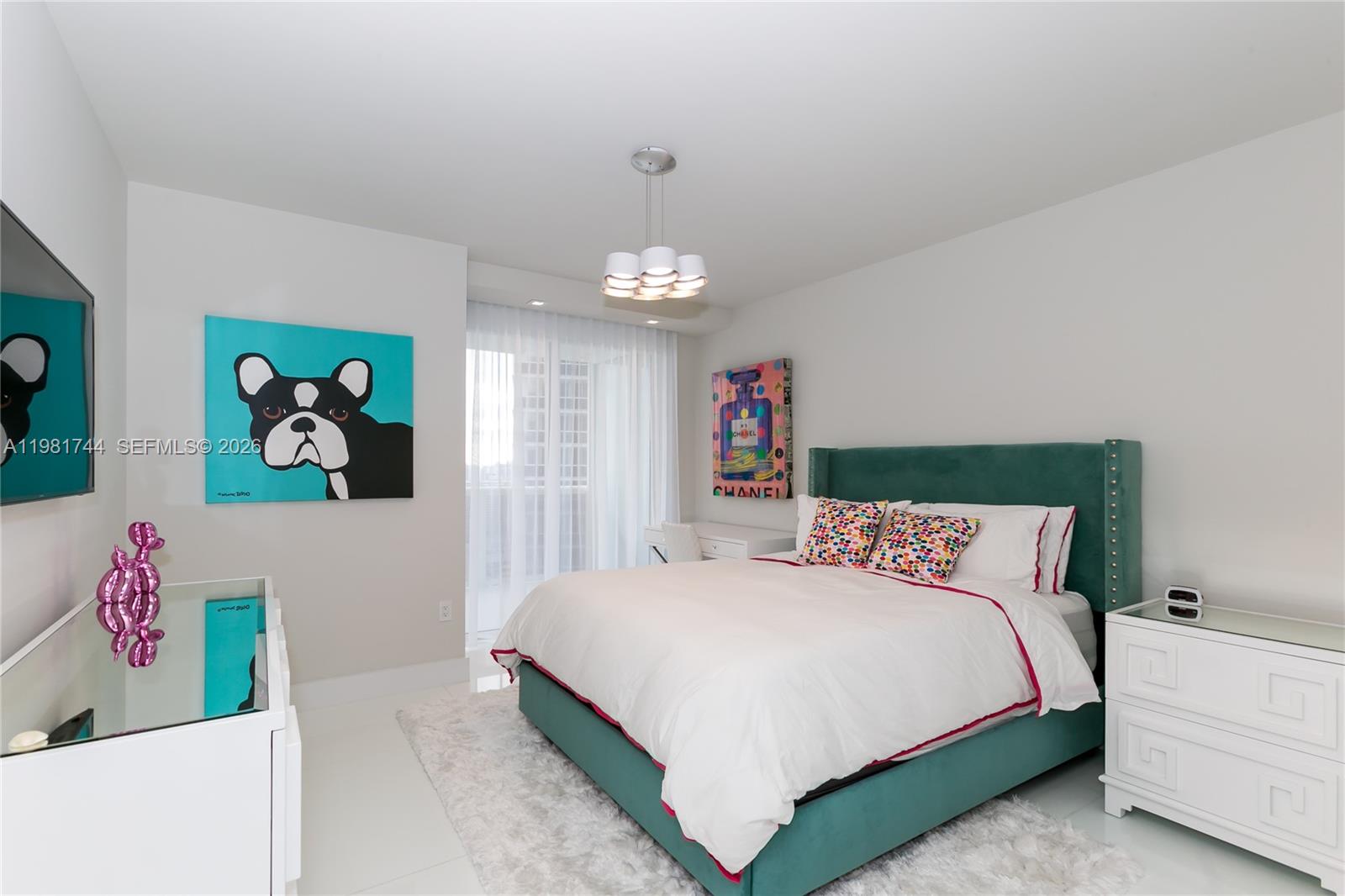 2903 3 / 3 1733 sq. ft. $ 2026-03-12 0 foto