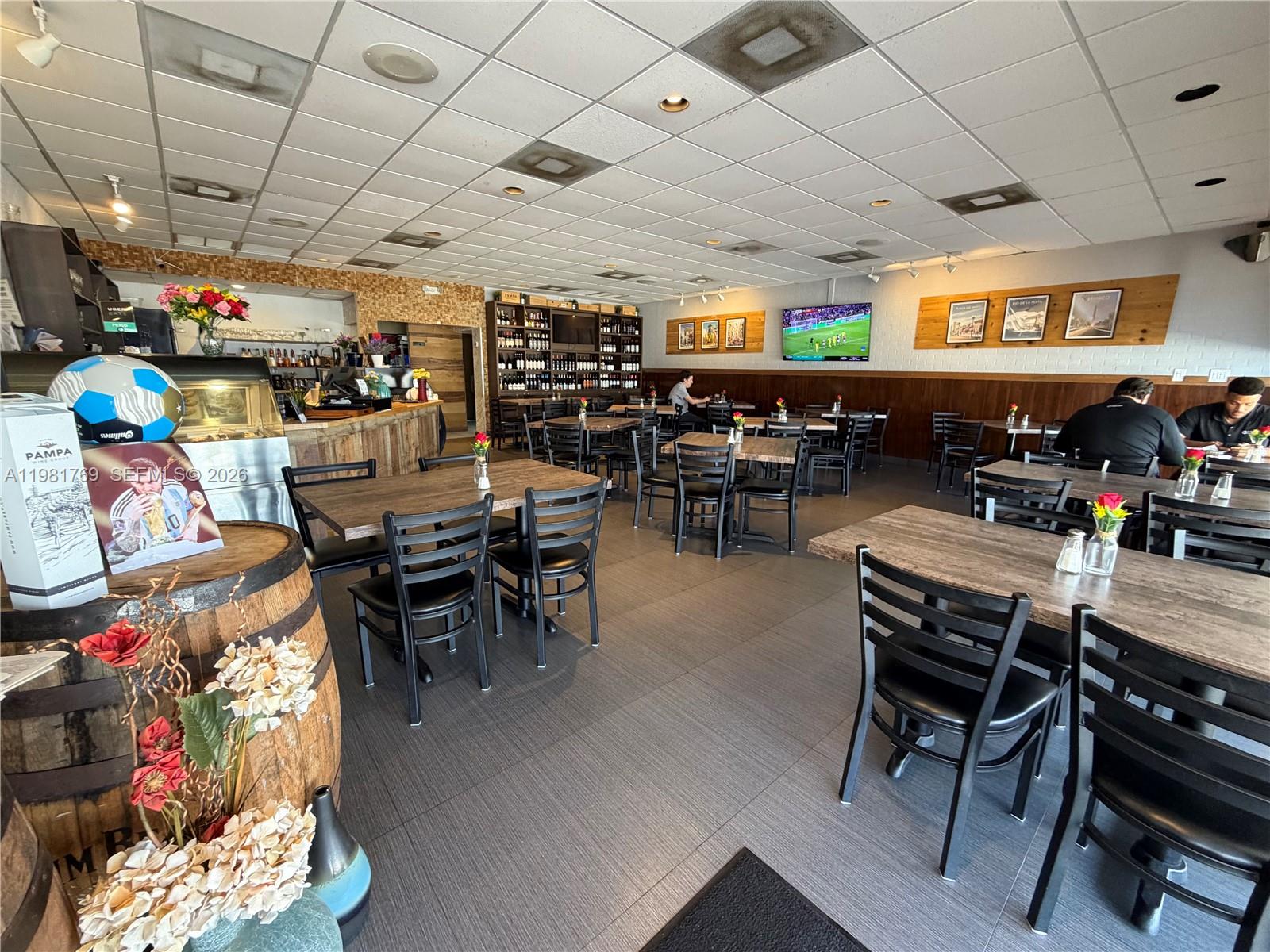   /   sq. ft. $ 2026-03-12 0 foto